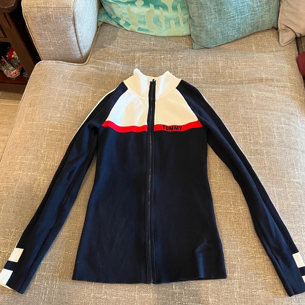 EUC Tommy Hilfiger zip sweater size XS